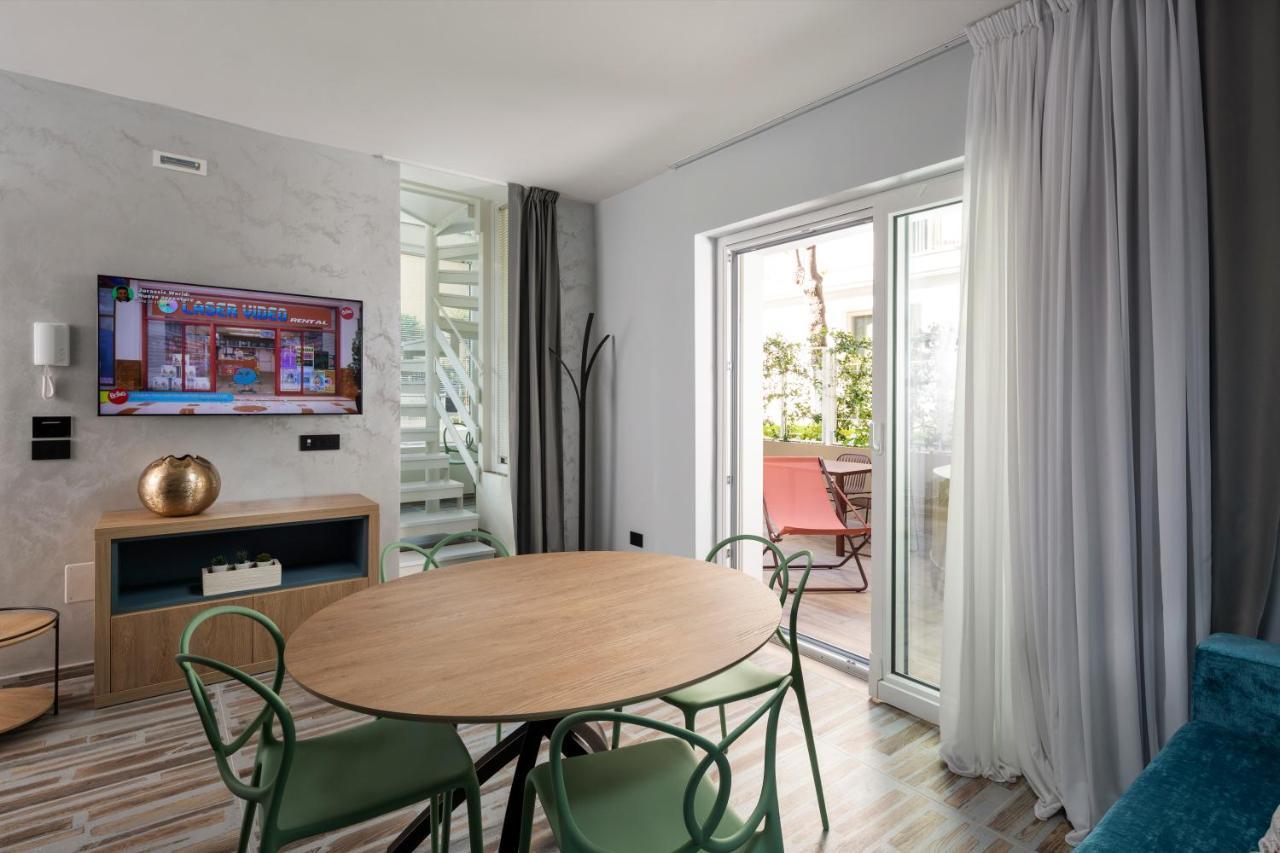 Aparthotel Elegance Riccione Exterior foto