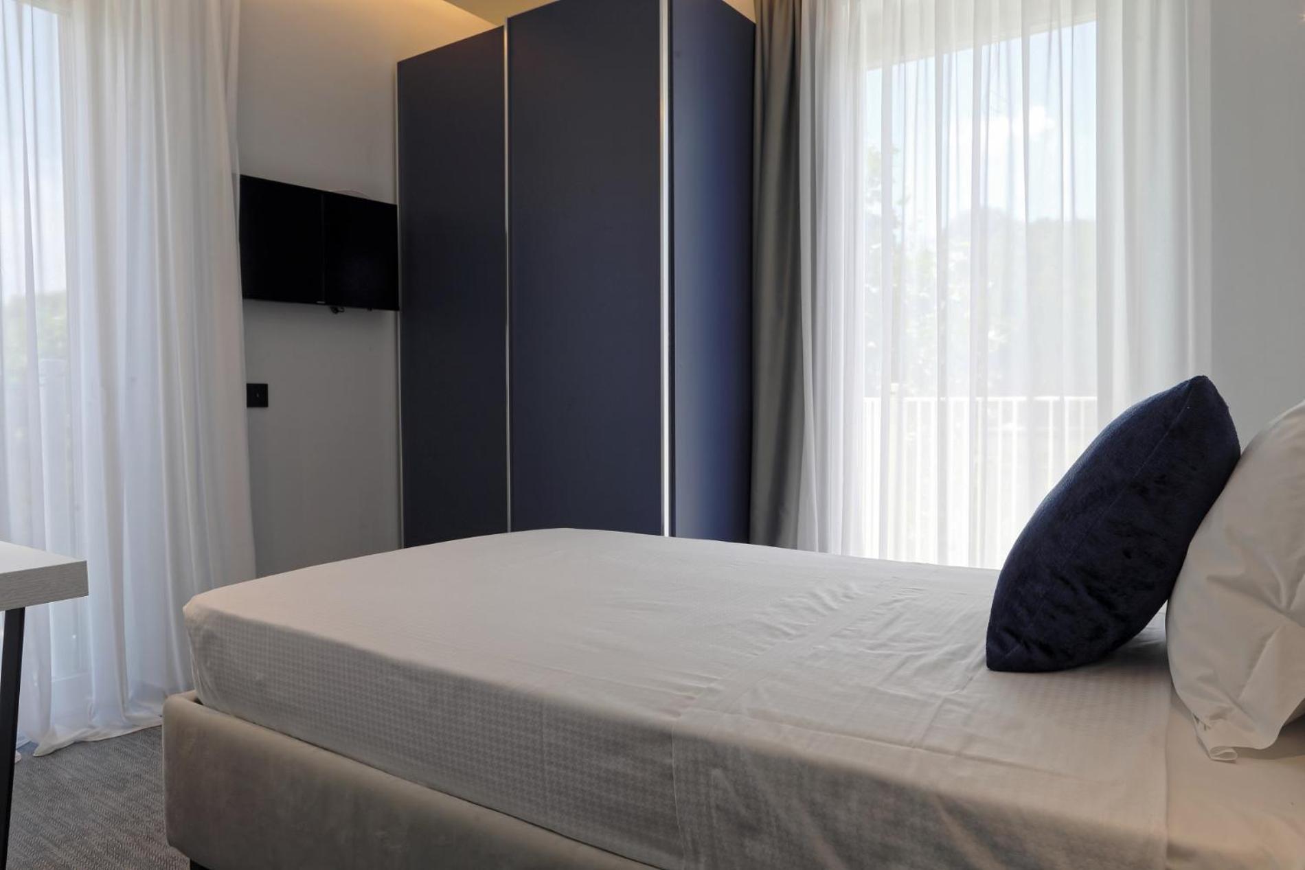 Aparthotel Elegance Riccione Zimmer foto